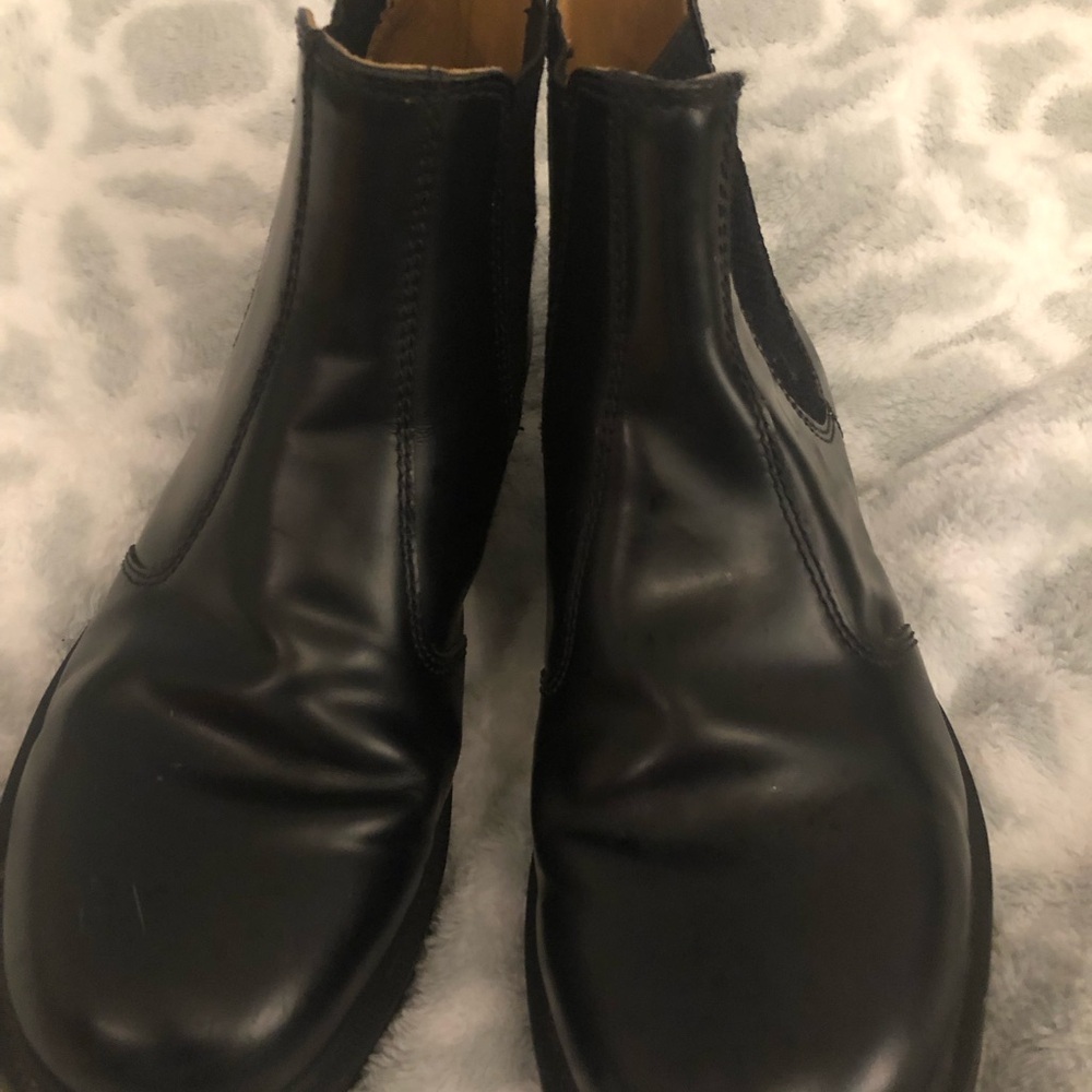 Black Leather Dr Martens Chelsea Boots